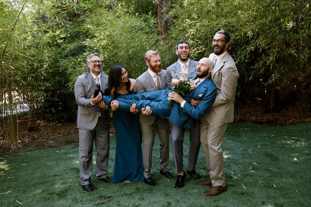 Bridesmaid & Groomsmen