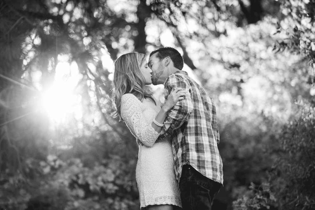 What to Wear for Engagement Photos in San Diego